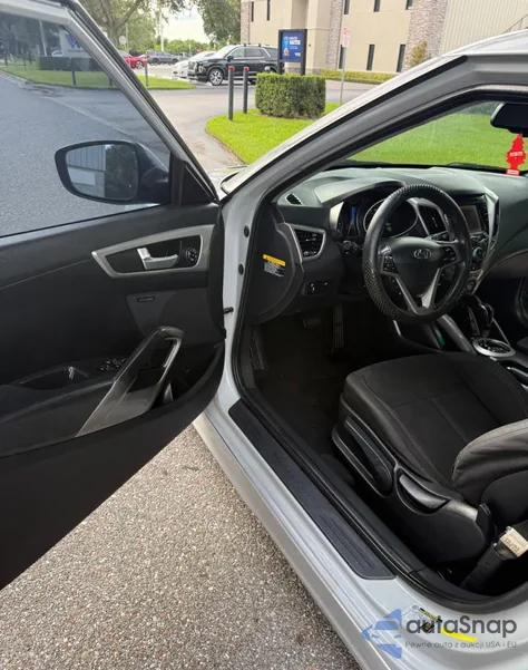 2013 Hyundai Veloster из США, поврежденный, VIN KMHTC6AD0DU137958